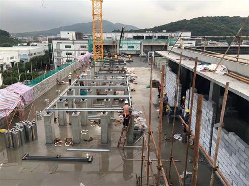 城市購物廣場冷卻塔噪音如何處理（解決商場屋頂空調冷卻塔噪音）,市中心建設購物廣場的可行性